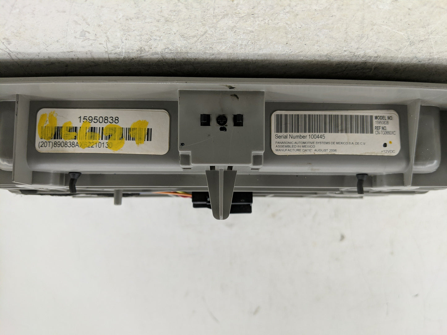2008-2017 Buick Enclave Overhead Roof Console 1233666 - Oemusedautoparts1.com