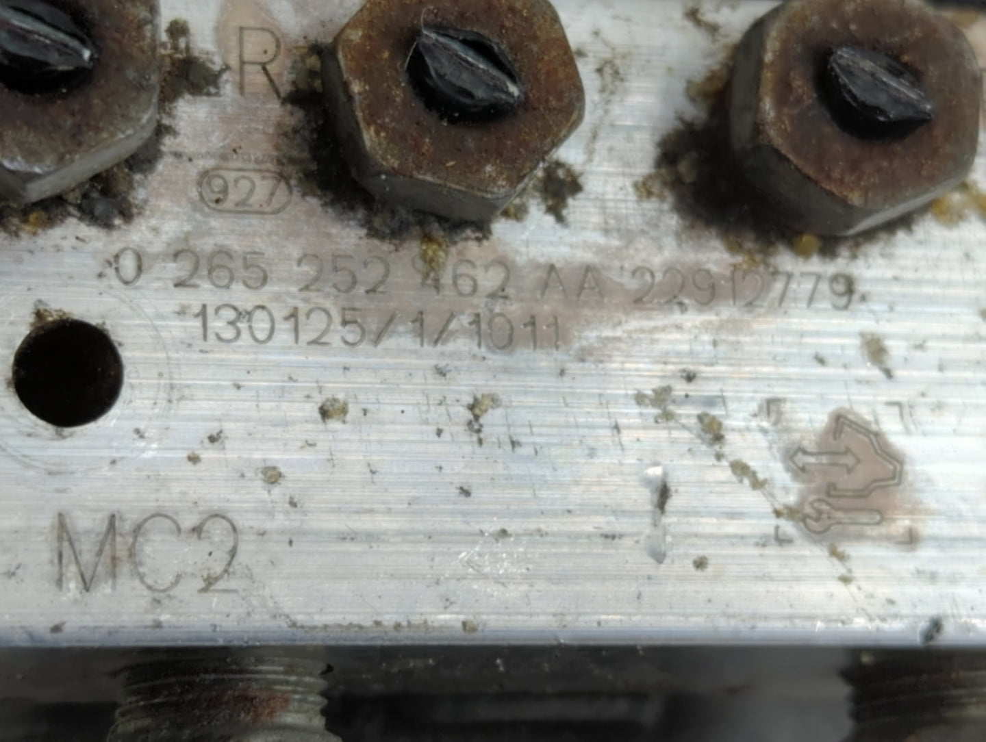 2012-2017 Buick Enclave ABS Pump Control Module Replacement P/N:0 265 952 315 Fits Fits 2012 2013 2014 2015 2016 2017 OEM Us