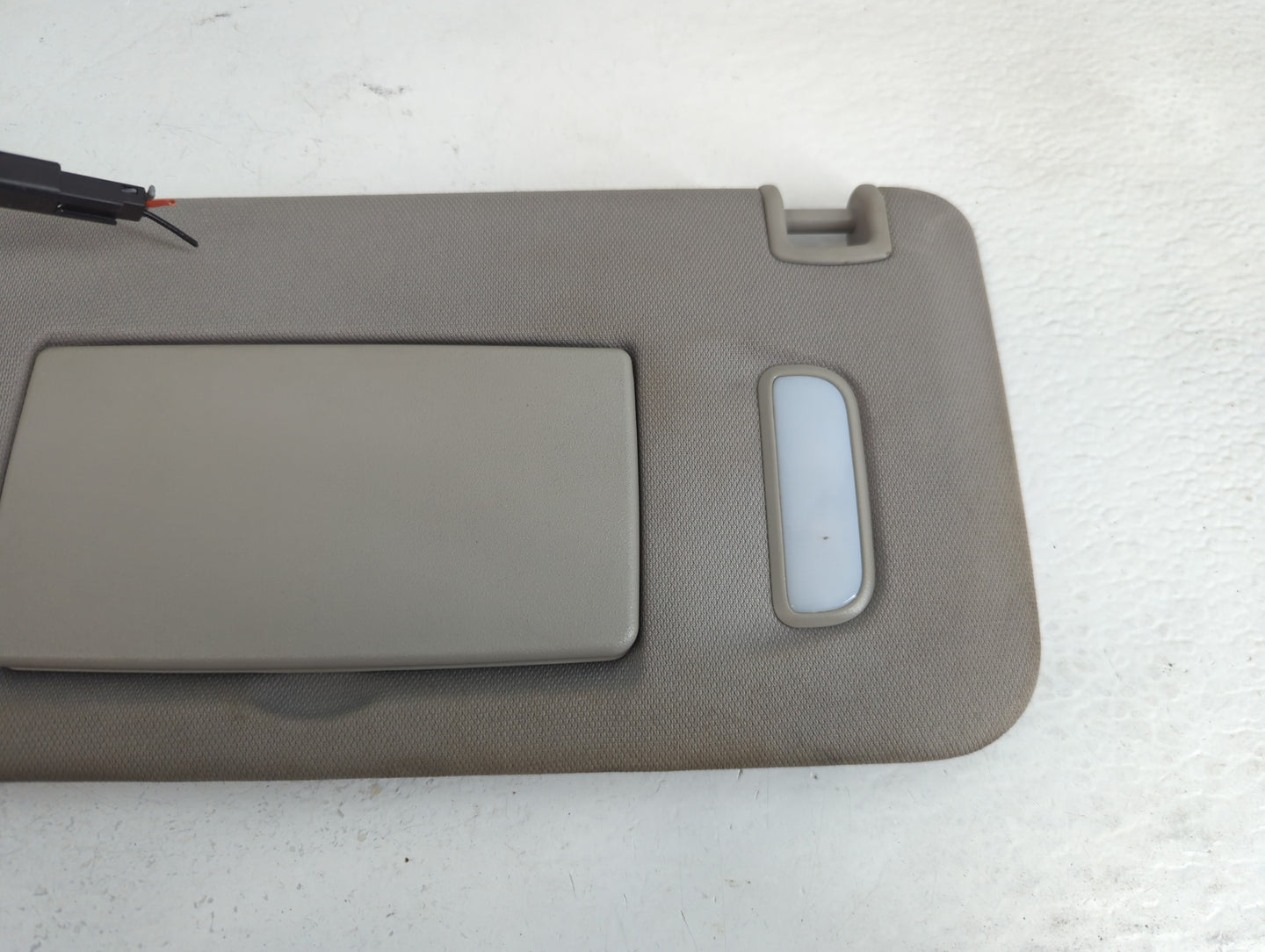 2008-2017 Buick Enclave Sun Visor Shade Replacement Driver Left Mirror Fits OEM Used Auto Parts - Oemusedautoparts1.com