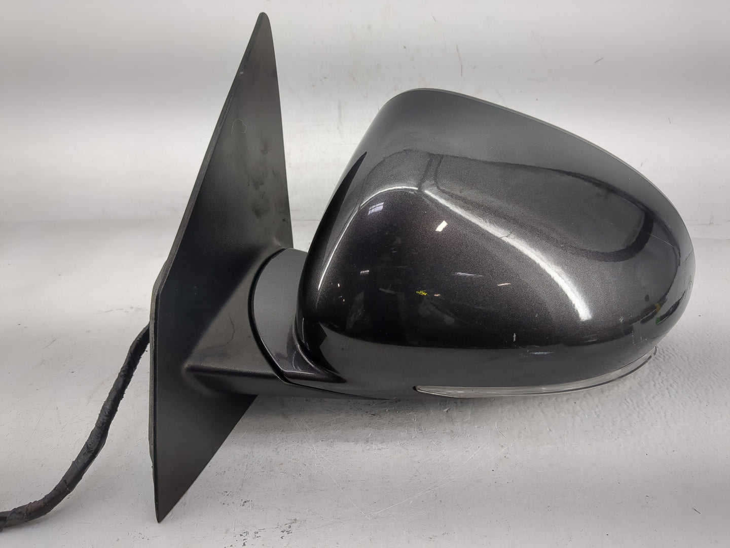 2013-2017 Buick Enclave Driver Side View Mirror - Left Door Mirror OEM Used - Oemusedautoparts1.com