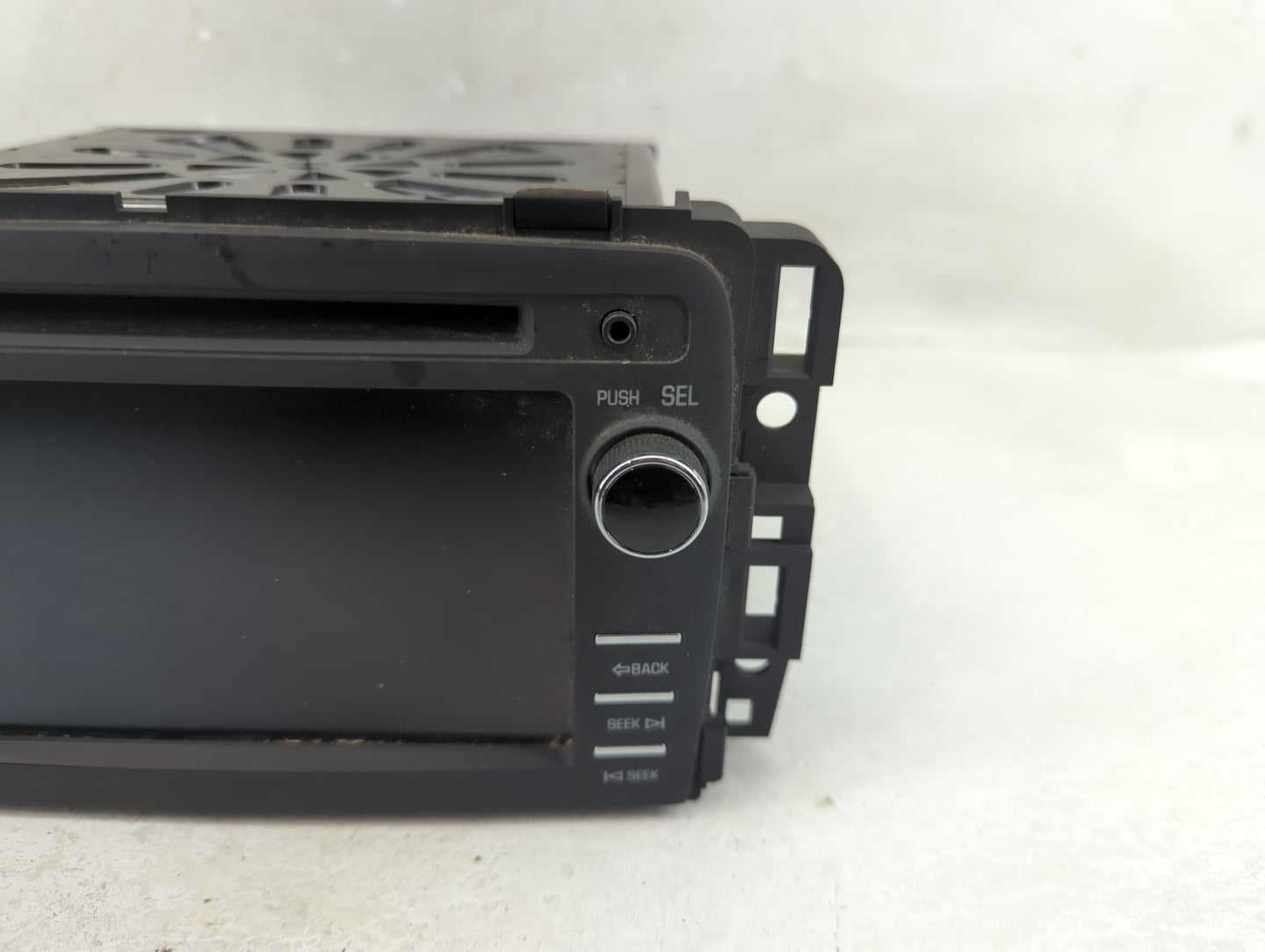 2016-2017 Buick Enclave Radio AM FM Cd Player Receiver Replacement P/N:84082781 Fits Fits 2016 2017 OEM Used Auto Parts - Oe