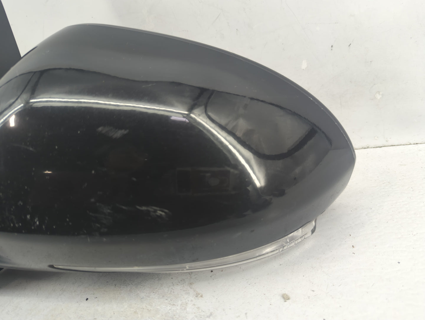 2013-2017 Buick Enclave Driver Side View Mirror - Left Door Mirror OEM Used - Oemusedautoparts1.com