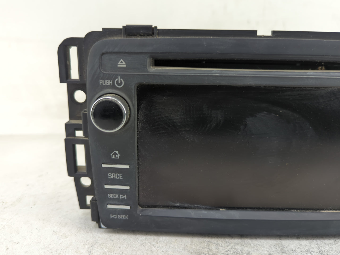 2016-2017 Buick Enclave Radio AM FM Cd Player Receiver Replacement P/N:84082783 Fits Fits 2016 2017 OEM Used Auto Parts - Oe