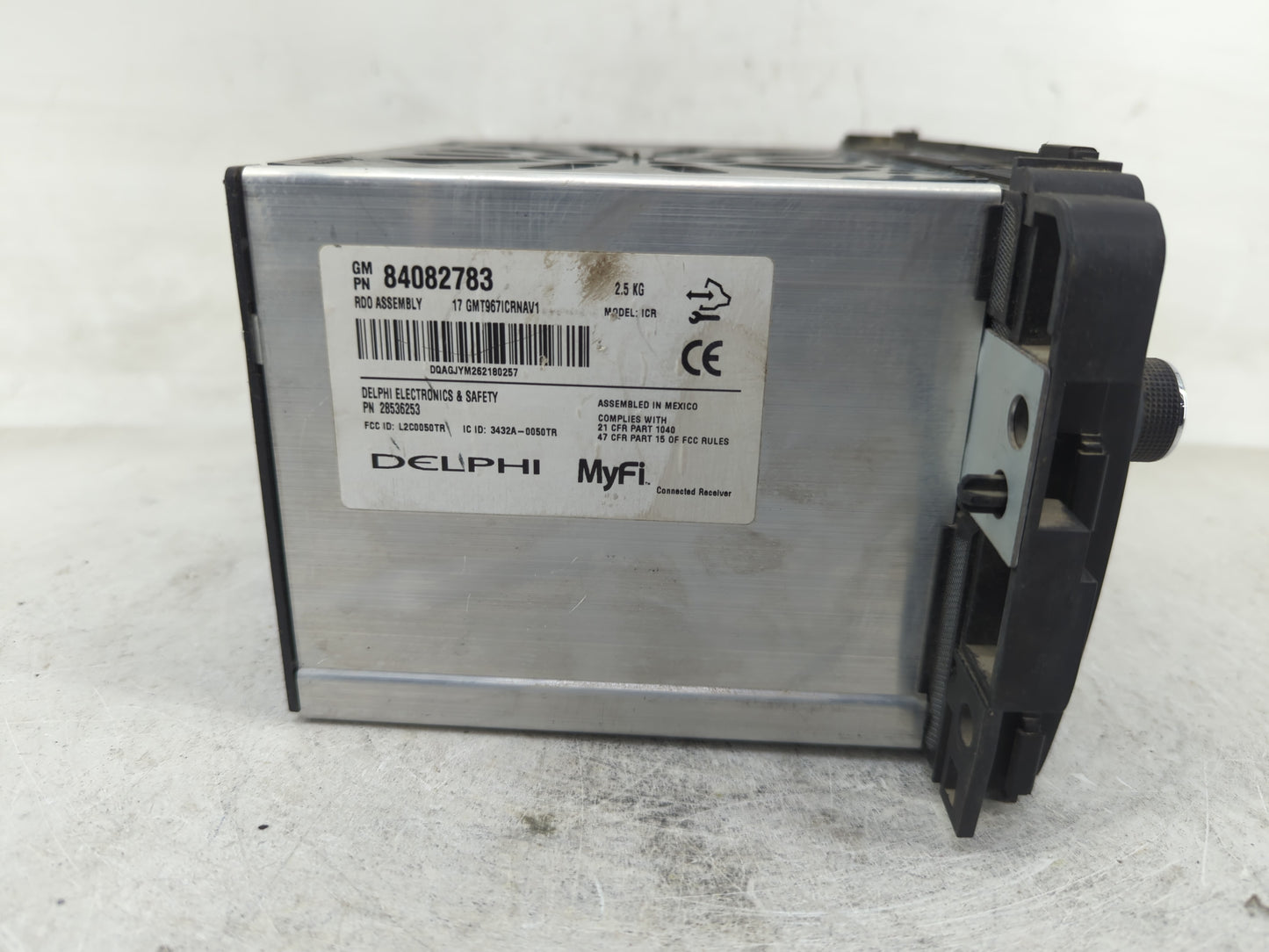 2016-2017 Buick Enclave Radio AM FM Cd Player Receiver Replacement P/N:84082783 Fits Fits 2016 2017 OEM Used Auto Parts - Oe