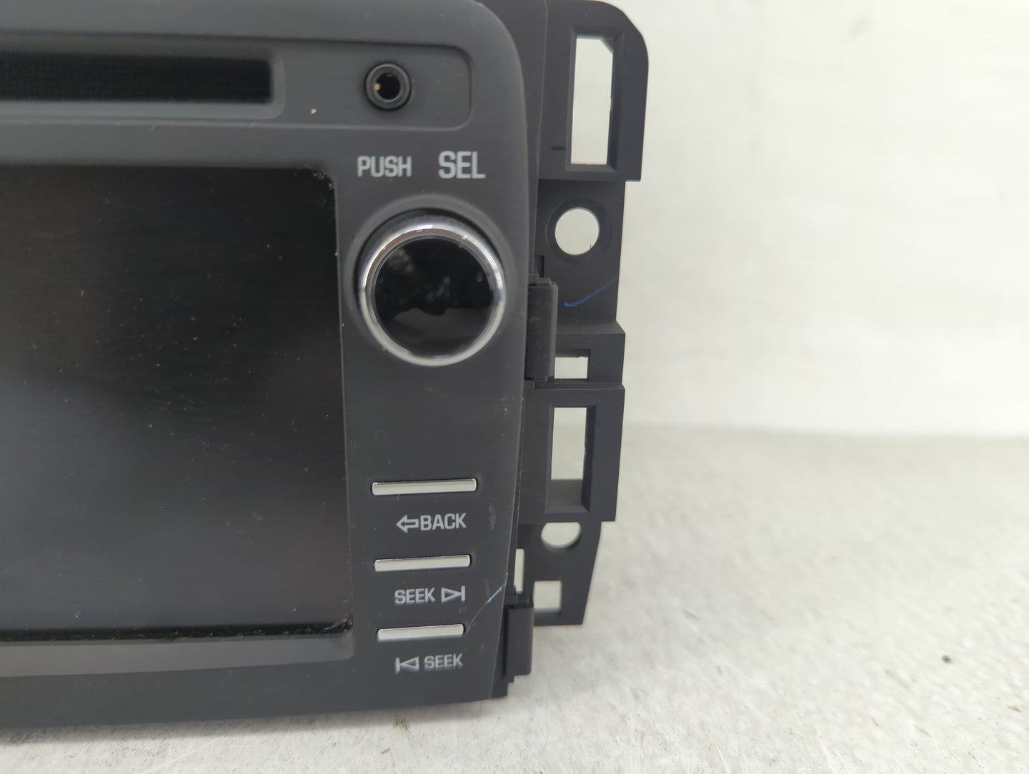 2016-2017 Buick Enclave Radio AM FM Cd Player Receiver Replacement P/N:84082781 Fits Fits 2016 2017 OEM Used Auto Parts - Oe