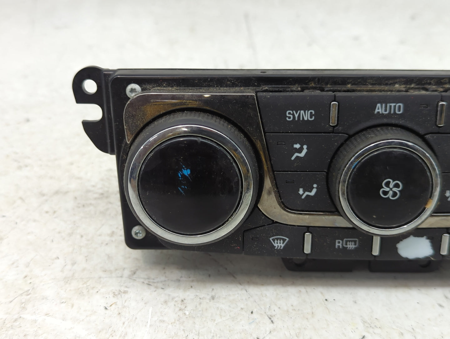2013-2017 Buick Enclave Climate Control Module Temperature AC/Heater Replacement P/N:23120467 Fits Fits 2013 2014 2015 2016 