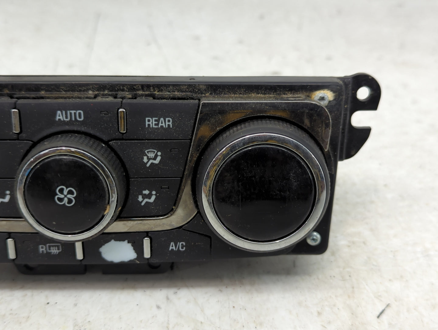 2013-2017 Buick Enclave Climate Control Module Temperature AC/Heater Replacement P/N:23120467 Fits Fits 2013 2014 2015 2016 