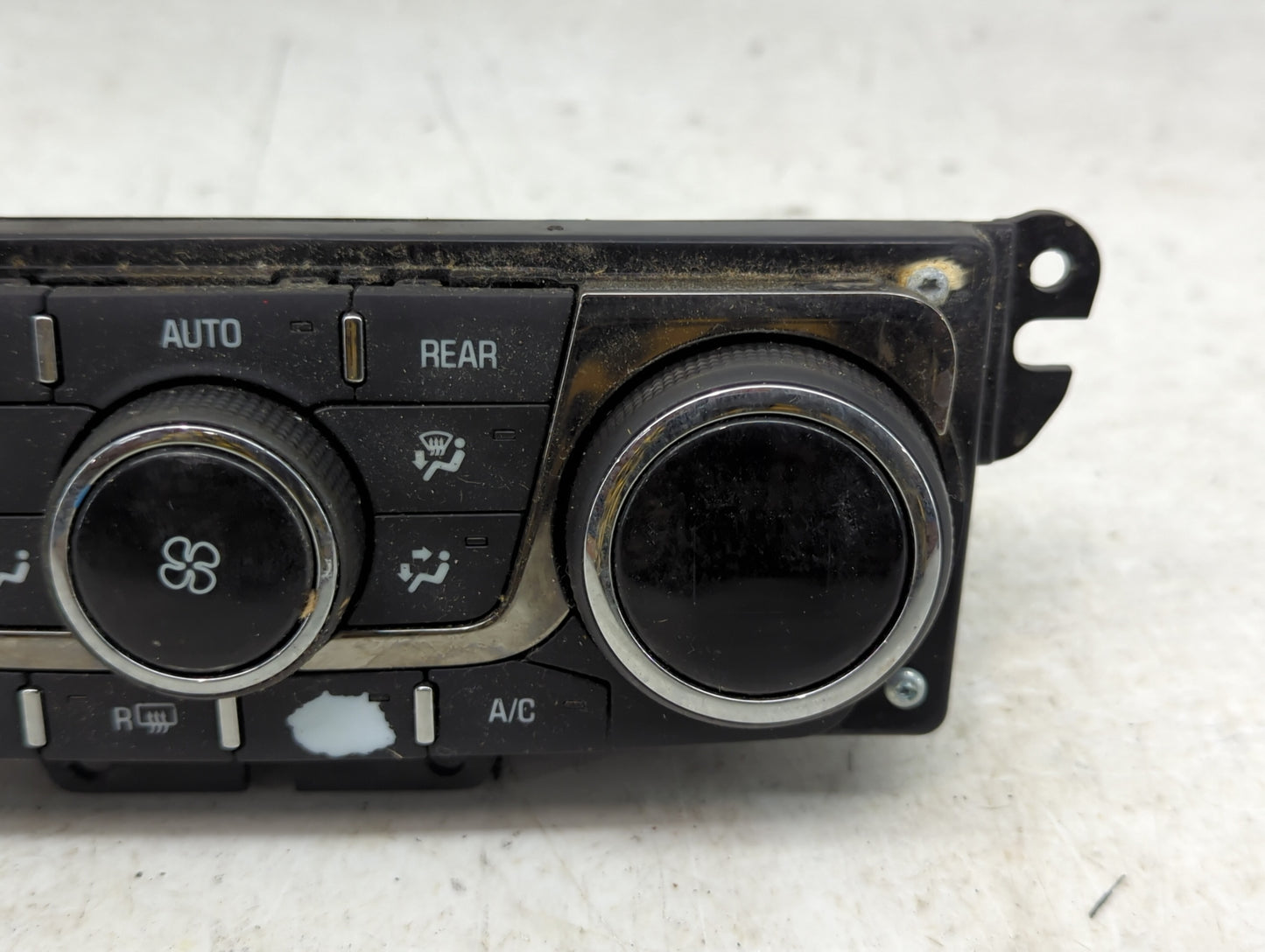 2013-2017 Buick Enclave Climate Control Module Temperature AC/Heater Replacement P/N:23120467 Fits Fits 2013 2014 2015 2016 