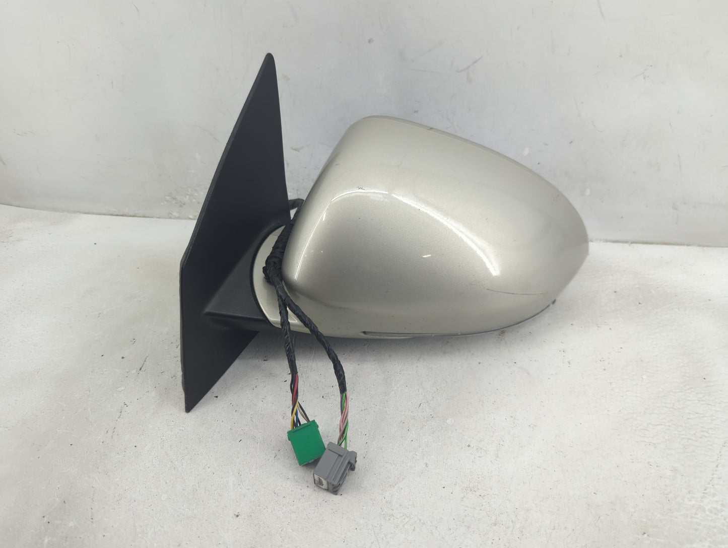 2013-2017 Buick Enclave Driver Side View Mirror - Left Door Mirror OEM Used - Oemusedautoparts1.com