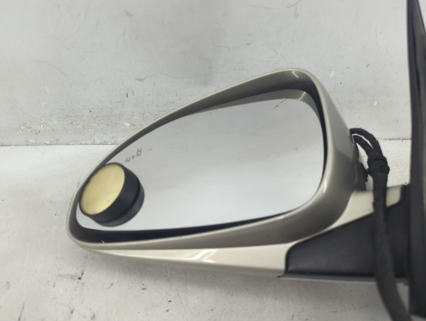 2013-2017 Buick Enclave Driver Side View Mirror - Left Door Mirror OEM Used - Oemusedautoparts1.com