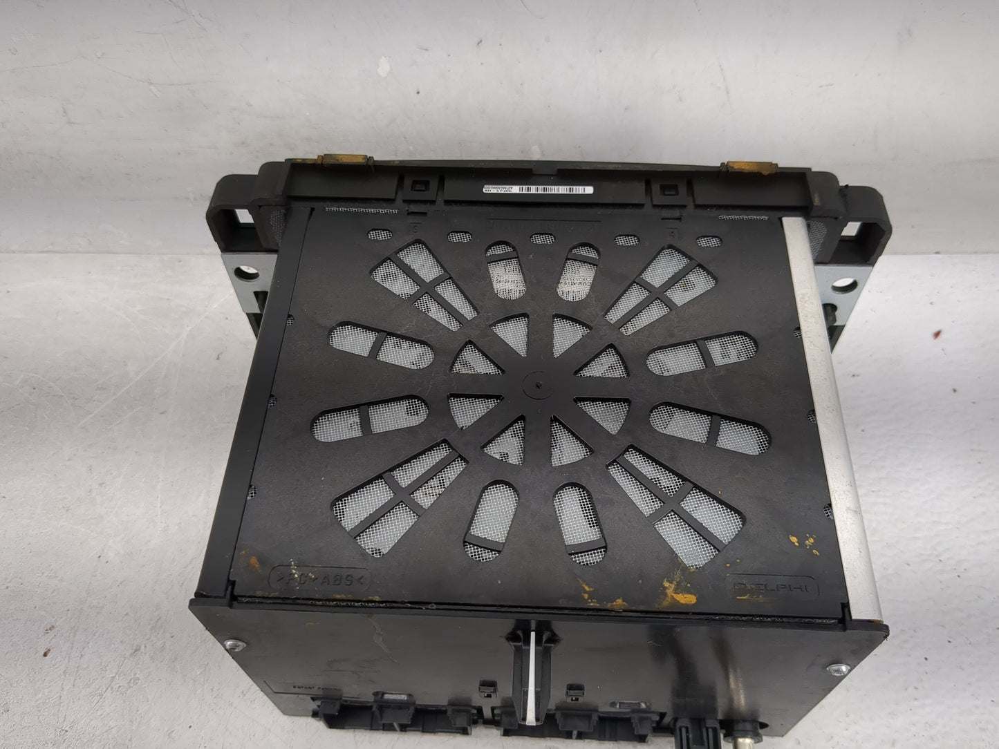 2016-2017 Buick Enclave Radio AM FM Cd Player Receiver Replacement P/N:84082781 Fits Fits 2016 2017 OEM Used Auto Parts - Oe