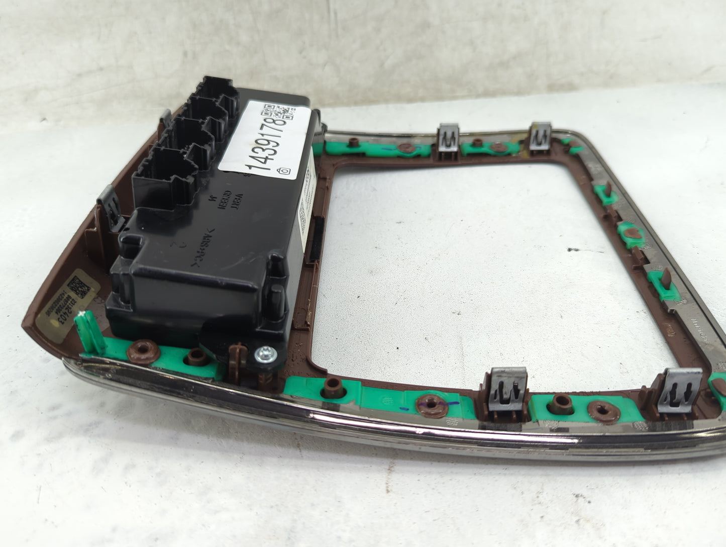 2013-2017 Buick Enclave Climate Control Module Temperature AC/Heater Replacement P/N:23158335 23251328 Fits OEM Used Auto Pa