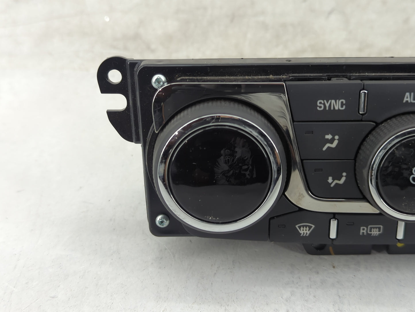 2013-2017 Buick Enclave Climate Control Module Temperature AC/Heater Replacement P/N:23251328 3239800000000X Fits OEM Used A
