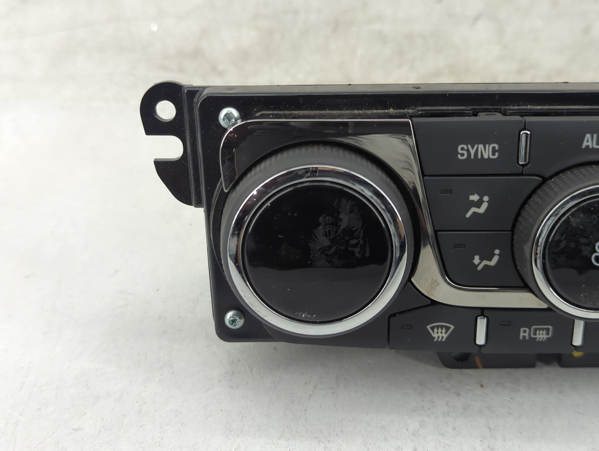 2013-2017 Buick Enclave Climate Control Module Temperature AC/Heater Replacement P/N:23251328 3239800000000X Fits OEM Used A