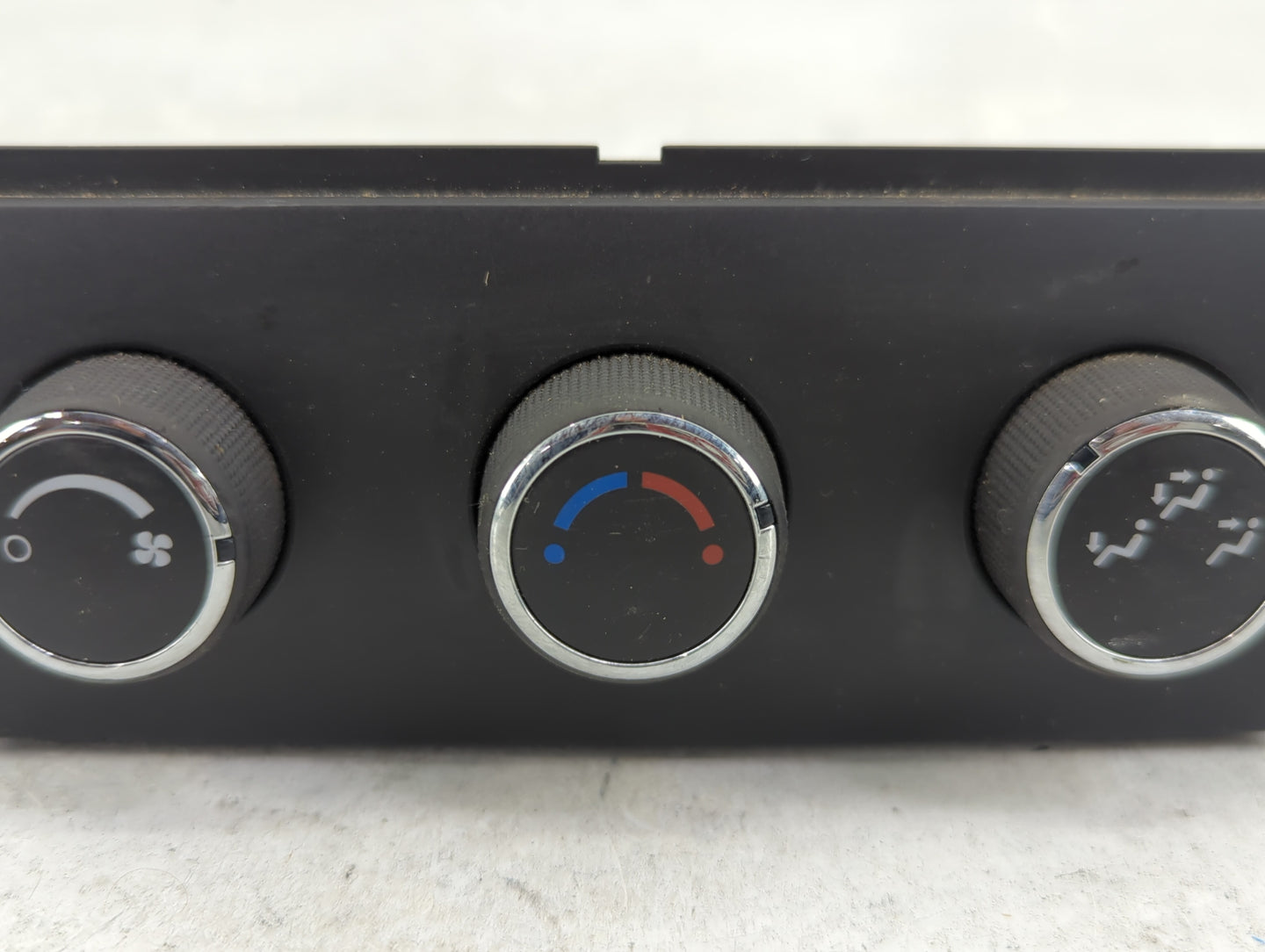 2008-2017 Buick Enclave Climate Control Module Temperature AC/Heater Replacement P/N:22343396 Fits OEM Used Auto Parts - Oem