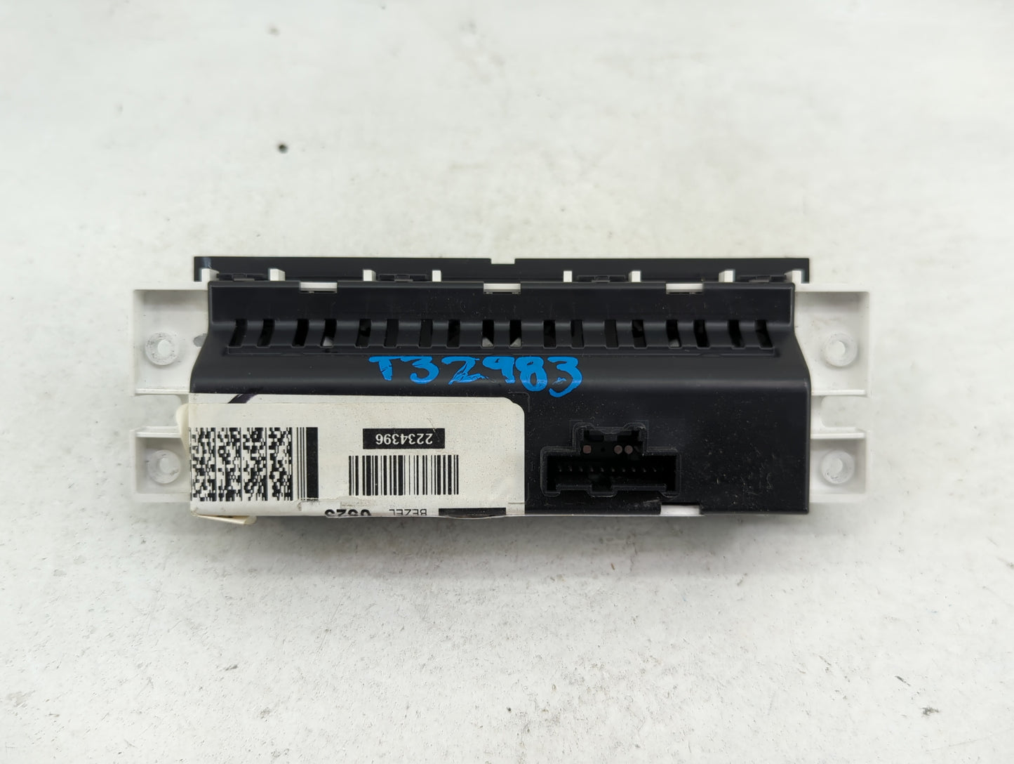 2008-2017 Buick Enclave Climate Control Module Temperature AC/Heater Replacement P/N:22343396 Fits OEM Used Auto Parts - Oem