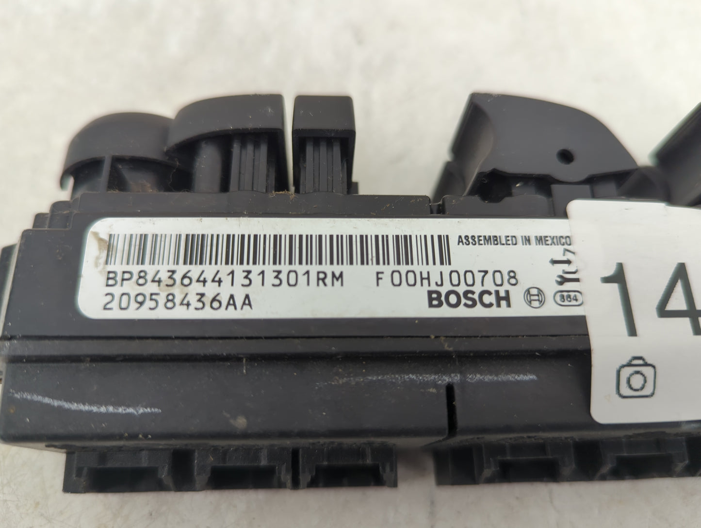 2010-2017 Buick Enclave Master Power Window Switch Replacement Driver Side Left P/N:20958436AA Fits OEM Used Auto Parts - Oe