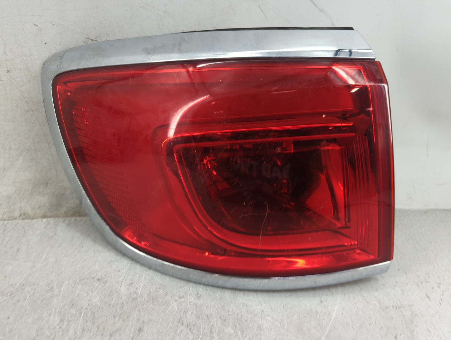 2013-2017 Buick Enclave Tail Light Assembly Driver Left OEM P/N:23266475 2D70909 Fits Fits 2013 2014 2015 2016 2017 OEM Used