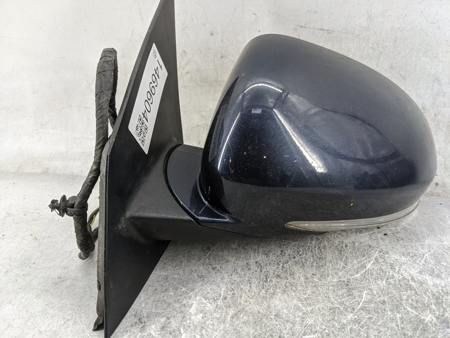 2013-2017 Buick Enclave Driver Side View Mirror - Left Door Mirror OEM Used - Oemusedautoparts1.com