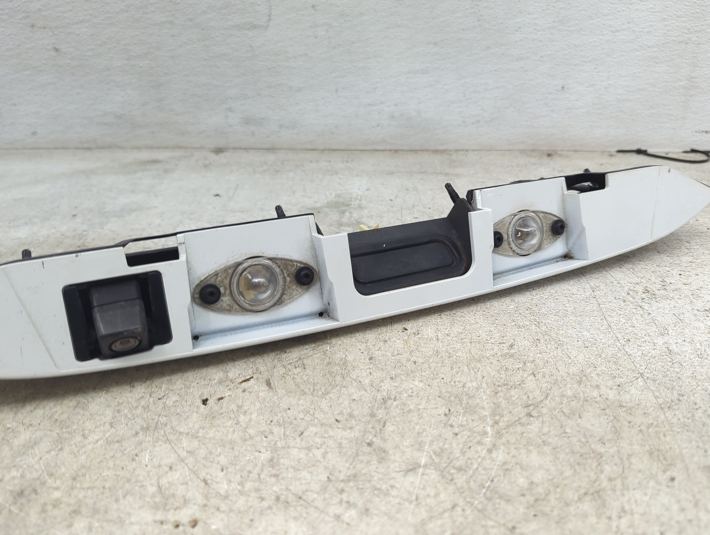 2009-2017 Buick Enclave Backup Camera Or Backup Sensor White - Oemusedautoparts1.com