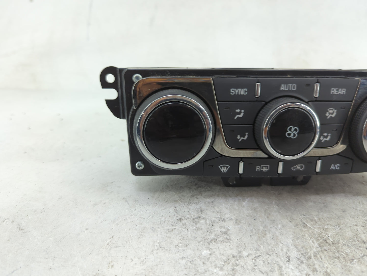 2013-2017 Buick Enclave Climate Control Module Temperature AC/Heater Replacement P/N:23251328 3239800000000X Fits OEM Used A