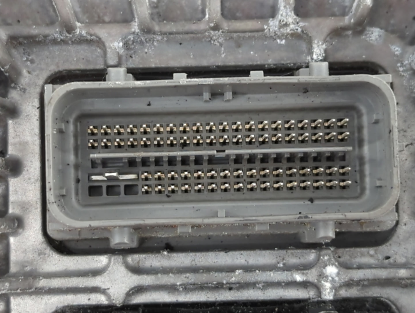 2017 Buick Enclave PCM Engine Control Computer ECU ECM PCU OEM P/N:12666068 12667002, 12666070, 12667189 Fits Fits 2018 2019