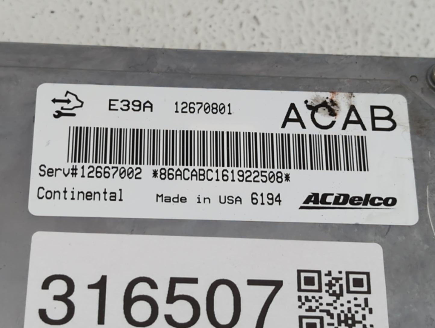 2017 Buick Enclave PCM Engine Control Computer ECU ECM PCU OEM P/N:12667002 12698026, 12673932, 12708794 Fits Fits 2018 2019