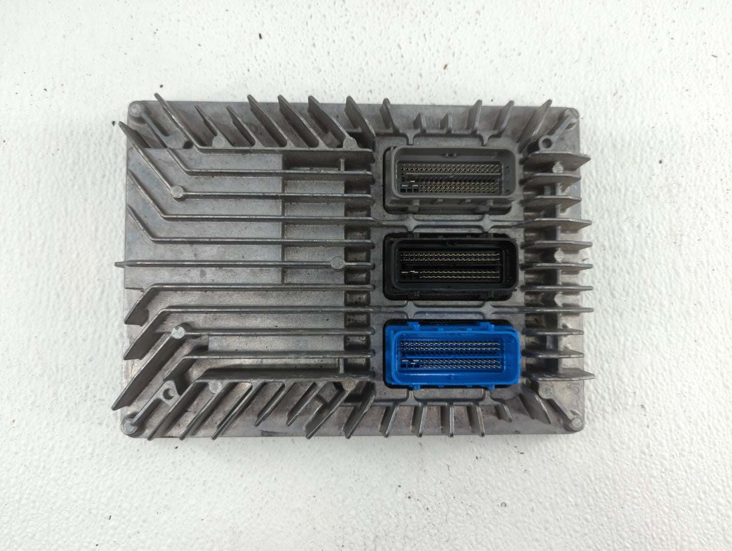 2017 Buick Enclave PCM Engine Control Computer ECU ECM PCU OEM P/N:12667002 12698026, 12673932, 12708794 Fits Fits 2018 2019