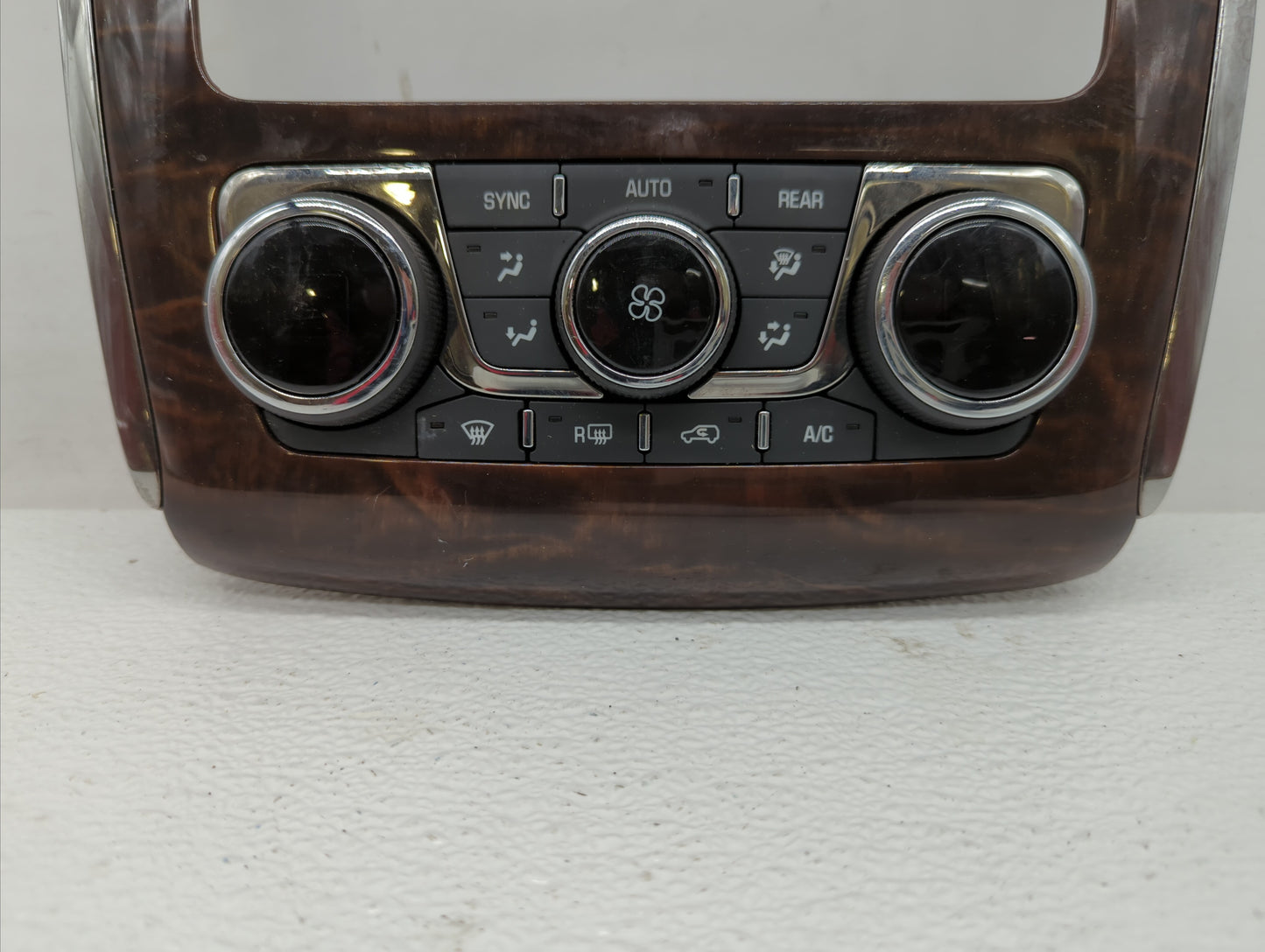 2013-2017 Buick Enclave Climate Control Module Temperature AC/Heater Replacement P/N:23251328 23140662 Fits OEM Used Auto Pa