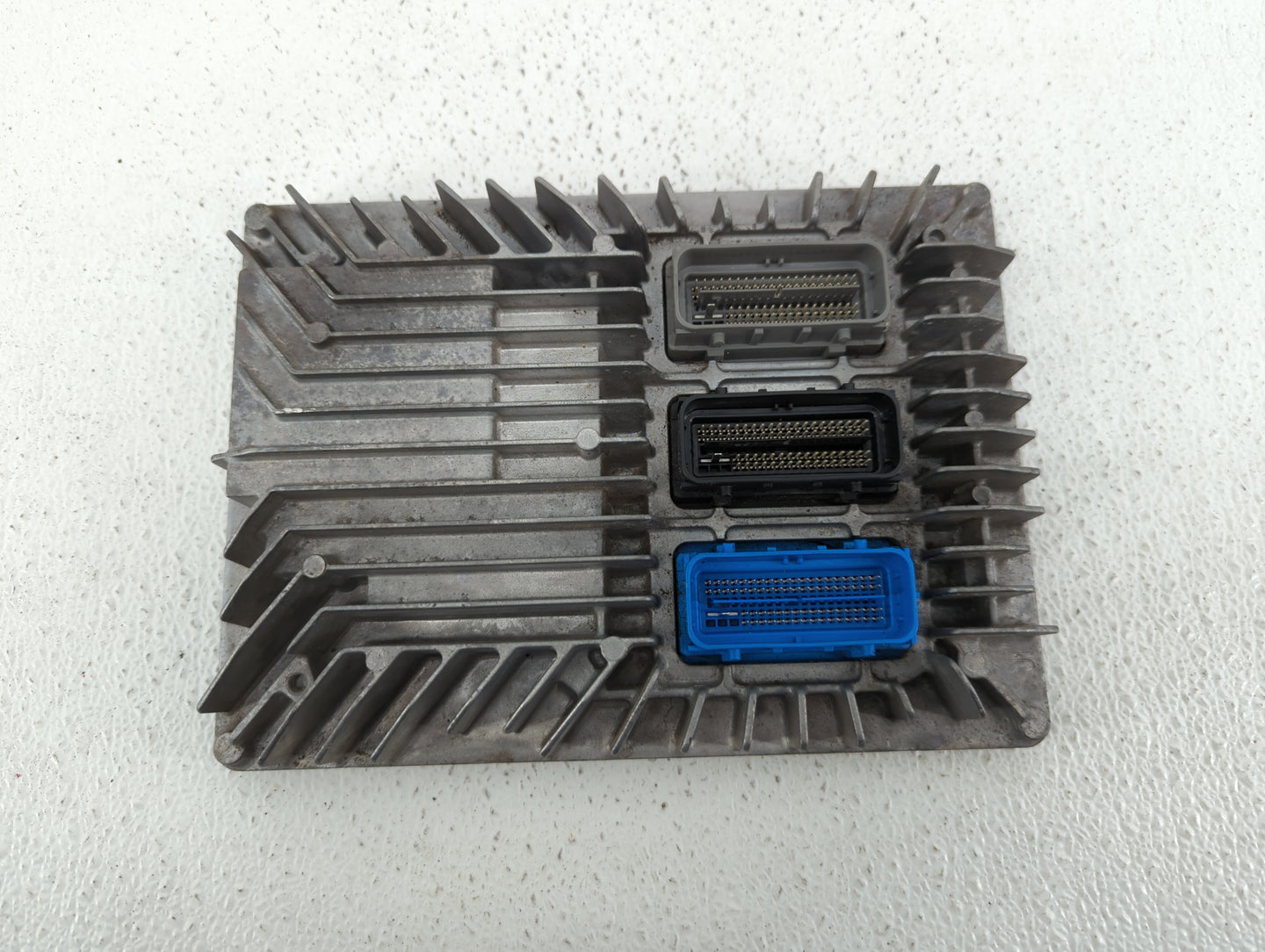 2017 Buick Enclave PCM Engine Control Computer ECU ECM PCU OEM P/N:12666070 12667189, 12667002, 12708794 Fits Fits 2018 2019