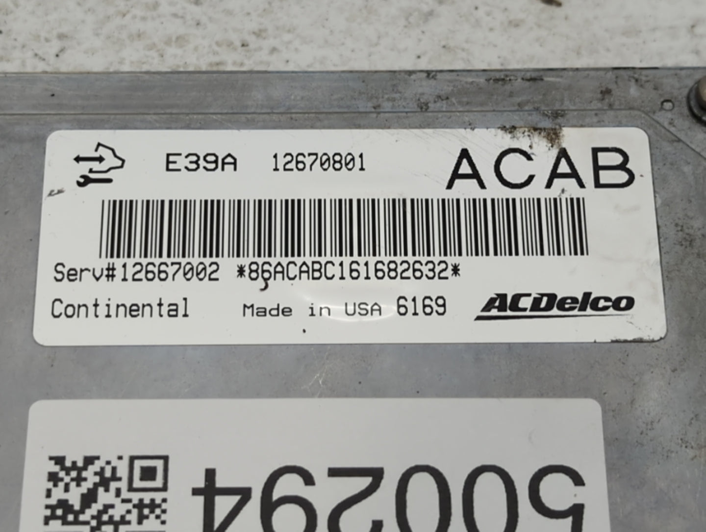 2017 Buick Enclave PCM Engine Control Computer ECU ECM PCU OEM P/N:12667002 12670801 Fits Fits 2018 2019 2020 OEM Used Auto 