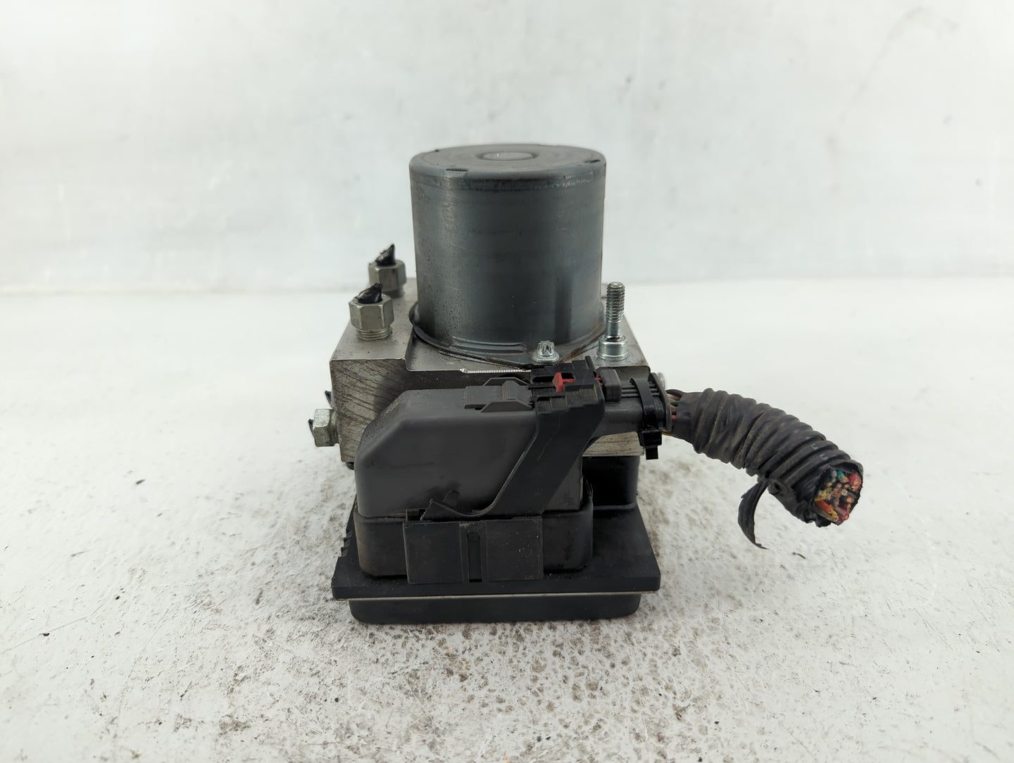 2012-2017 Buick Enclave ABS Pump Control Module Replacement P/N:23407415 Fits Fits 2012 2013 2014 2015 2016 2017 OEM Used Au
