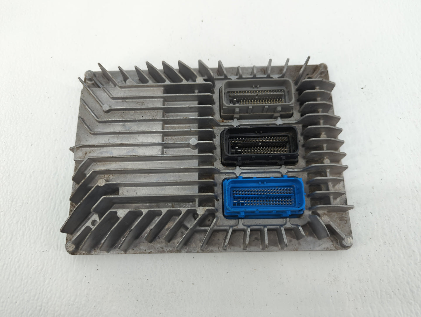 2017 Buick Enclave PCM Engine Control Computer ECU ECM PCU OEM P/N:E39A12670801 Fits Fits 2018 2019 2020 OEM Used Auto Parts