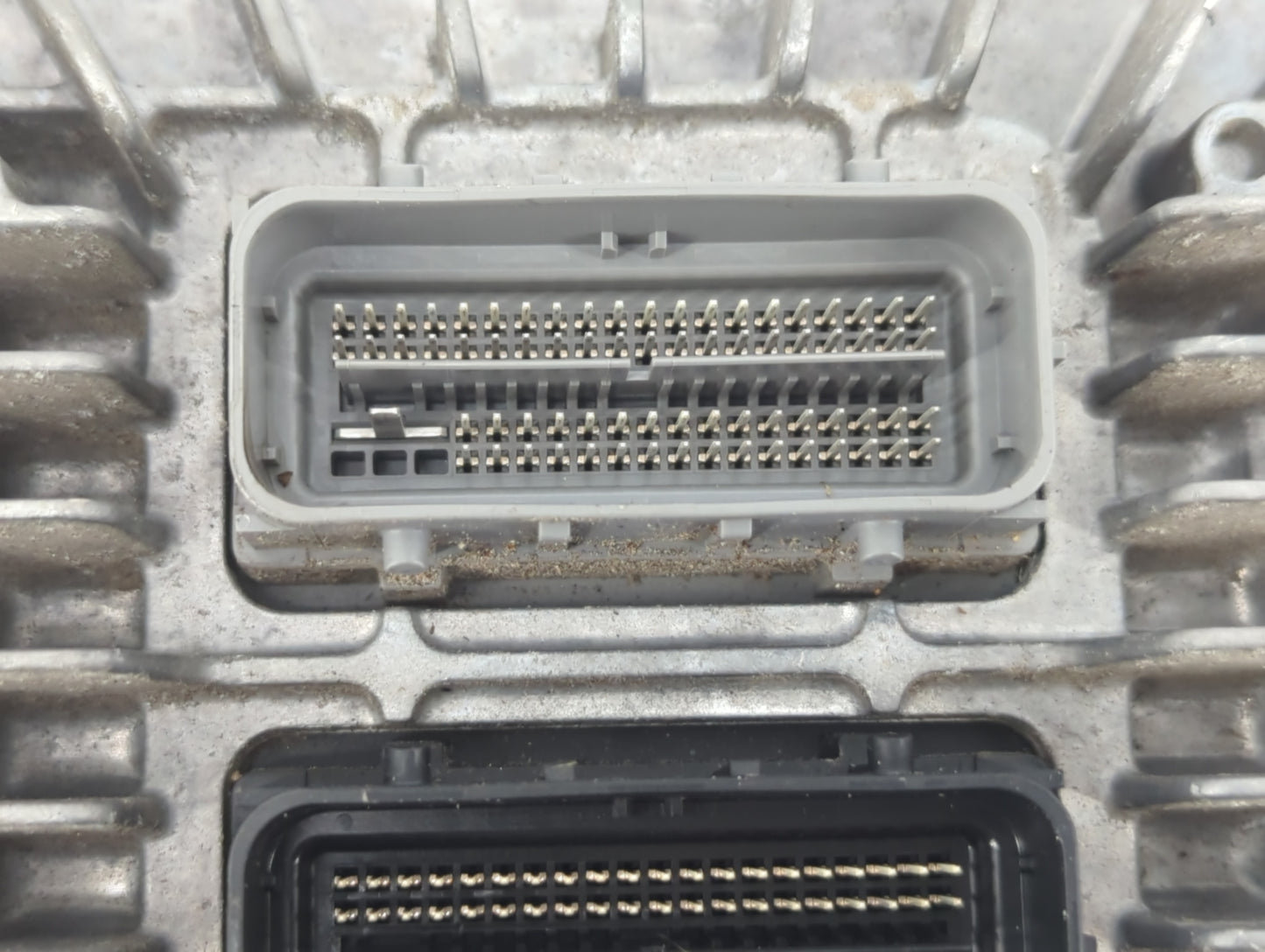 2017 Buick Enclave PCM Engine Control Computer ECU ECM PCU OEM P/N:12670801 Fits Fits 2018 2019 2020 OEM Used Auto Parts - O