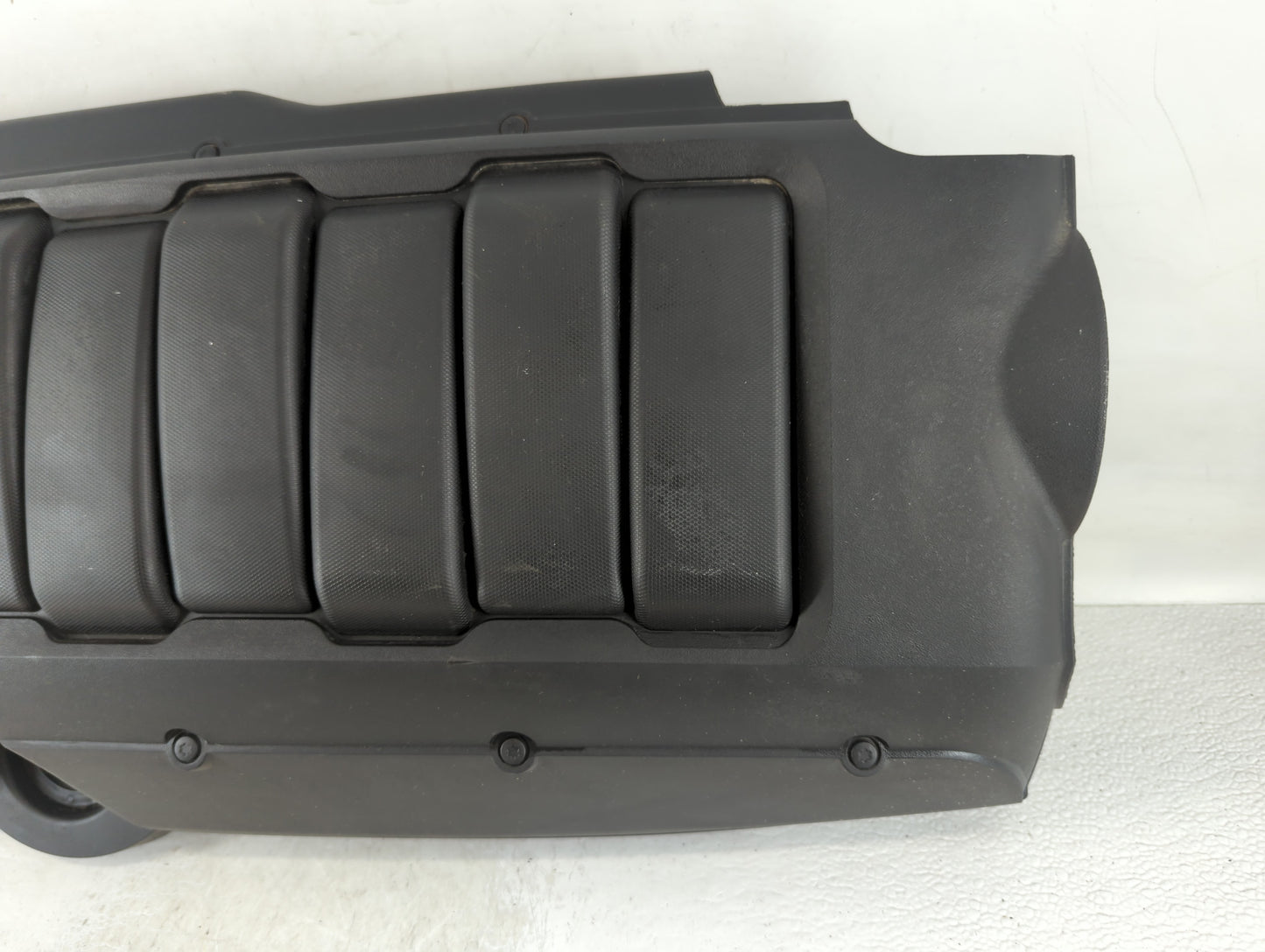 2017 Buick Enclave Engine Cover - Oemusedautoparts1.com