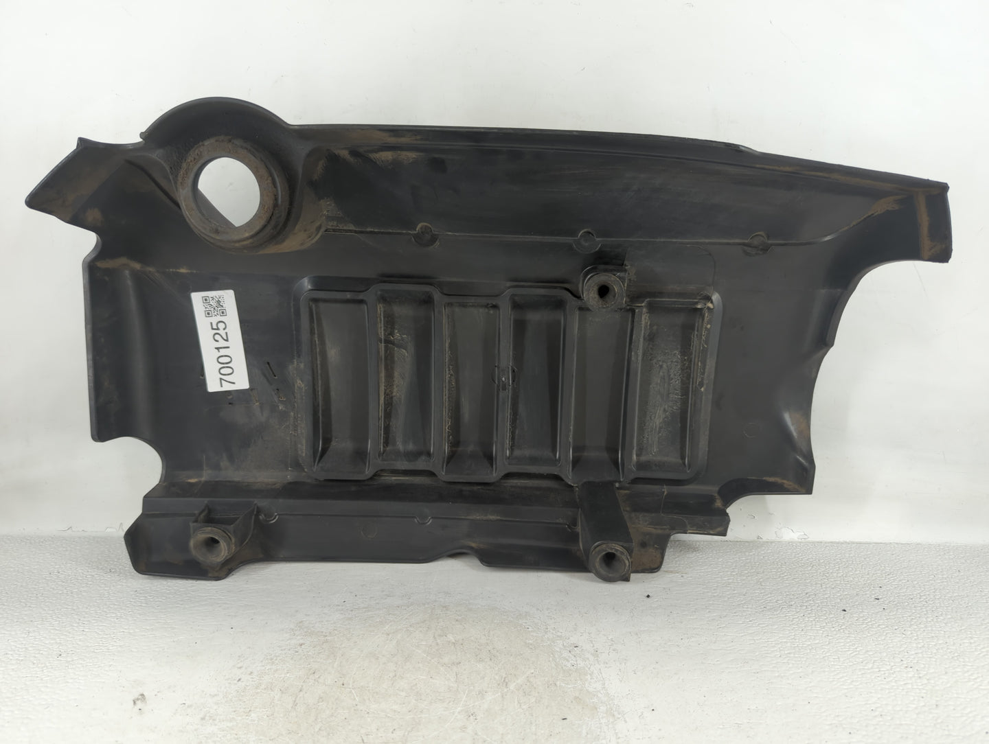 2017 Buick Enclave Engine Cover - Oemusedautoparts1.com