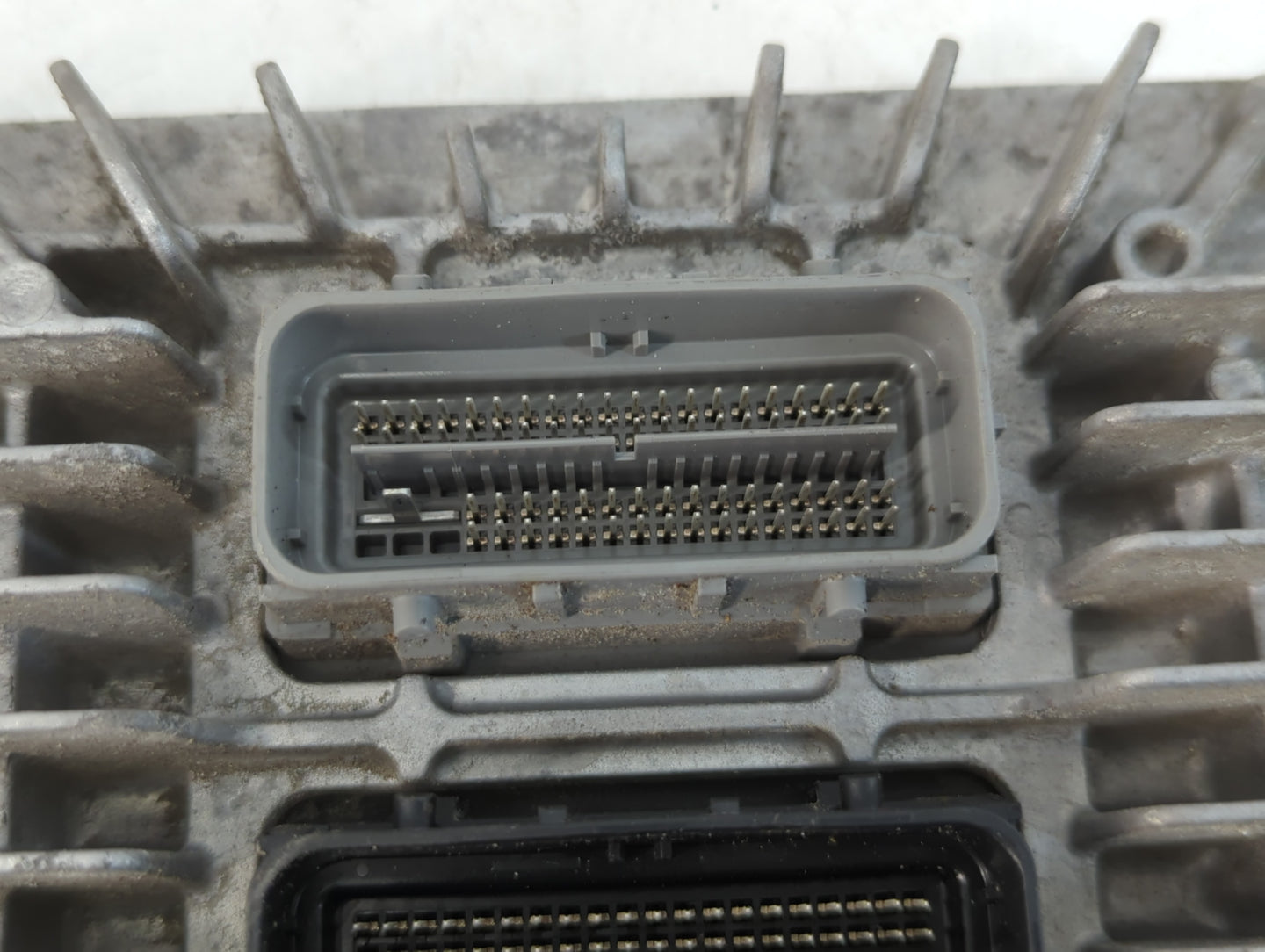 2017 Buick Enclave PCM Engine Control Computer ECU ECM PCU OEM P/N:12670801 Fits Fits 2018 2019 2020 OEM Used Auto Parts - O
