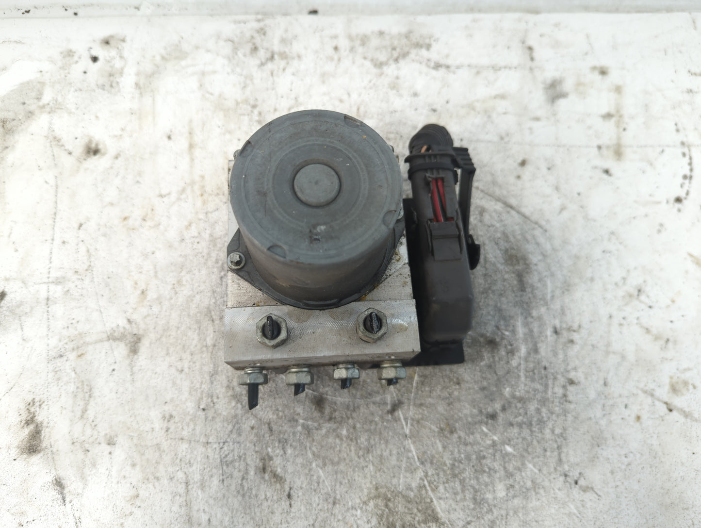 2012-2017 Buick Enclave ABS Pump Control Module Replacement P/N:23407415 Fits Fits 2012 2013 2014 2015 2016 2017 OEM Used Au