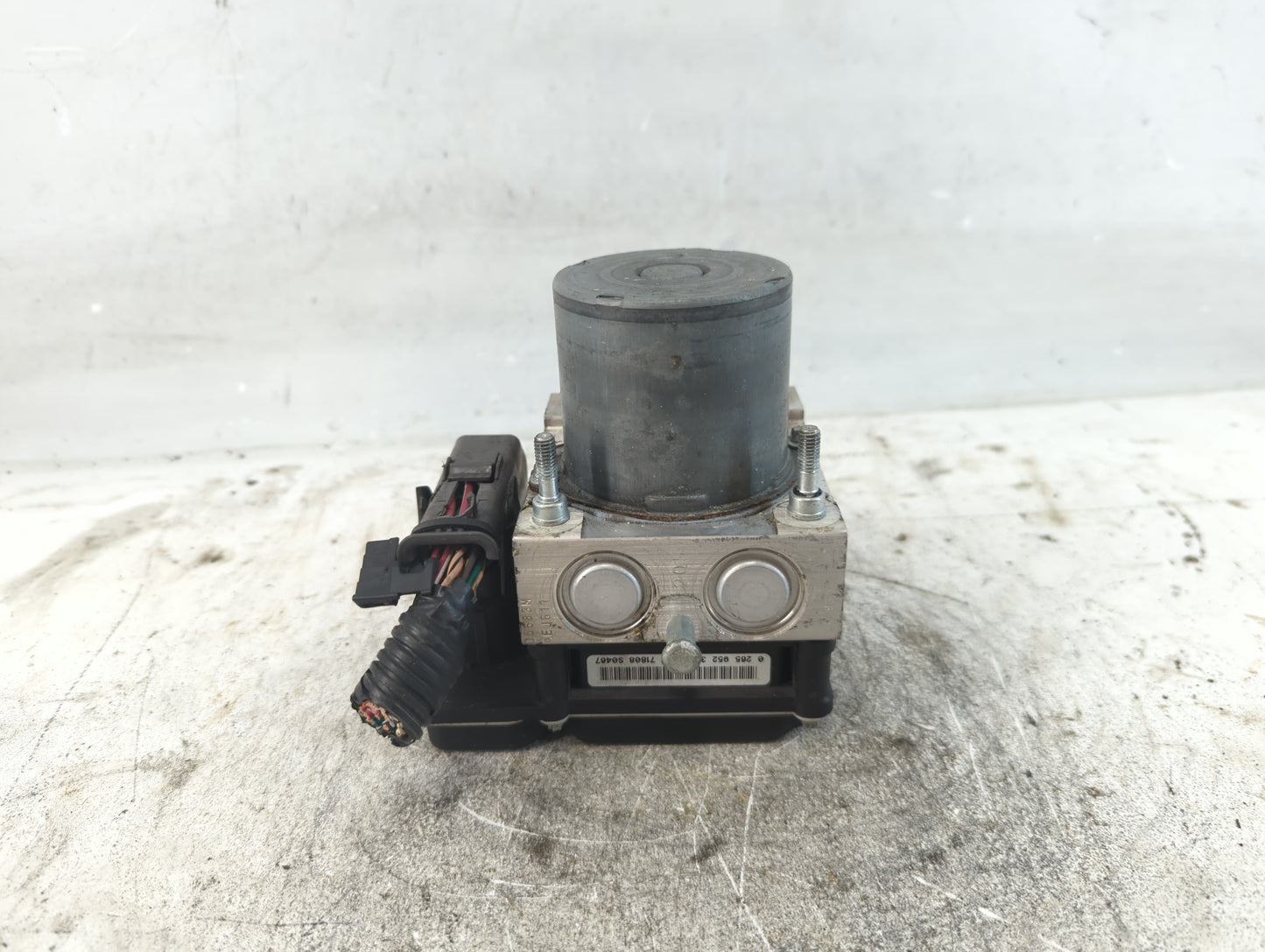 2012-2017 Buick Enclave ABS Pump Control Module Replacement P/N:23407415 Fits Fits 2012 2013 2014 2015 2016 2017 OEM Used Au