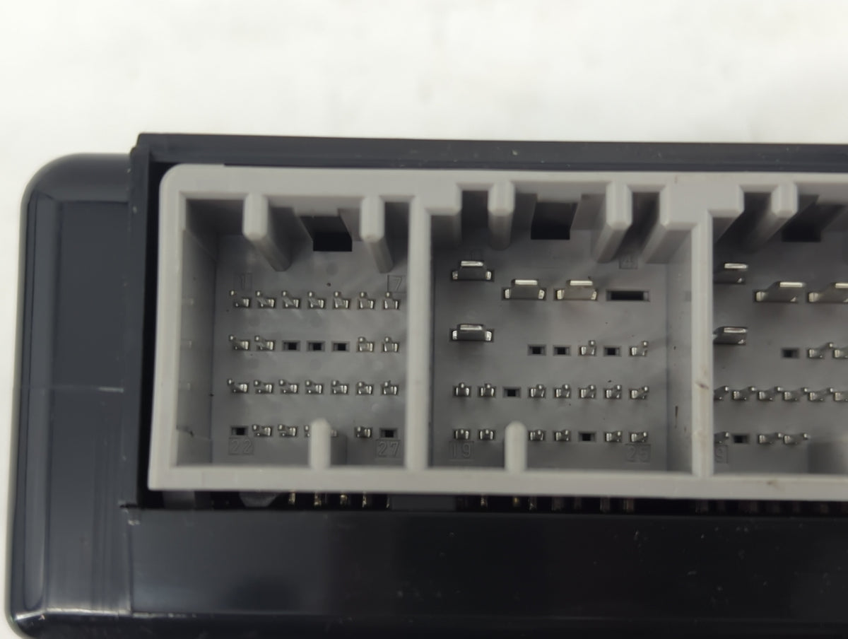 2013-2017 Buick Enclave Body Control Module Bcm Inner Cabin Fuse Box 961693 - Oemusedautoparts1.com