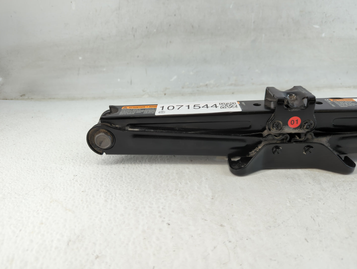 2017 Buick Encore Spare Scissor Car Jack - Oemusedautoparts1.com