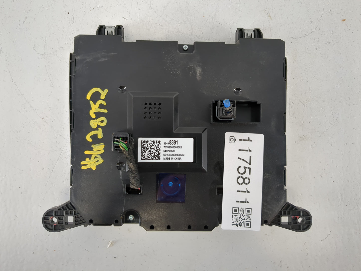 2017 Buick Encore Radio AM FM Cd Player Receiver Replacement P/N:42498391 Fits OEM Used Auto Parts - Oemusedautoparts1.com