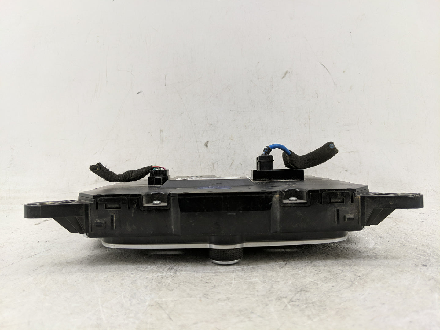 2017 Buick Encore Radio AM FM Cd Player Receiver Replacement P/N:42498391 Fits OEM Used Auto Parts - Oemusedautoparts1.com