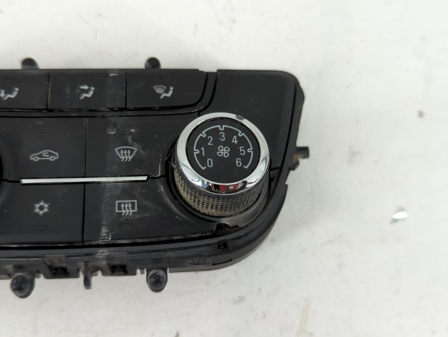 2017-2020 Buick Encore Climate Control Module Temperature AC/Heater Replacement P/N:A2C1134980001 39081561 Fits OEM Used Aut
