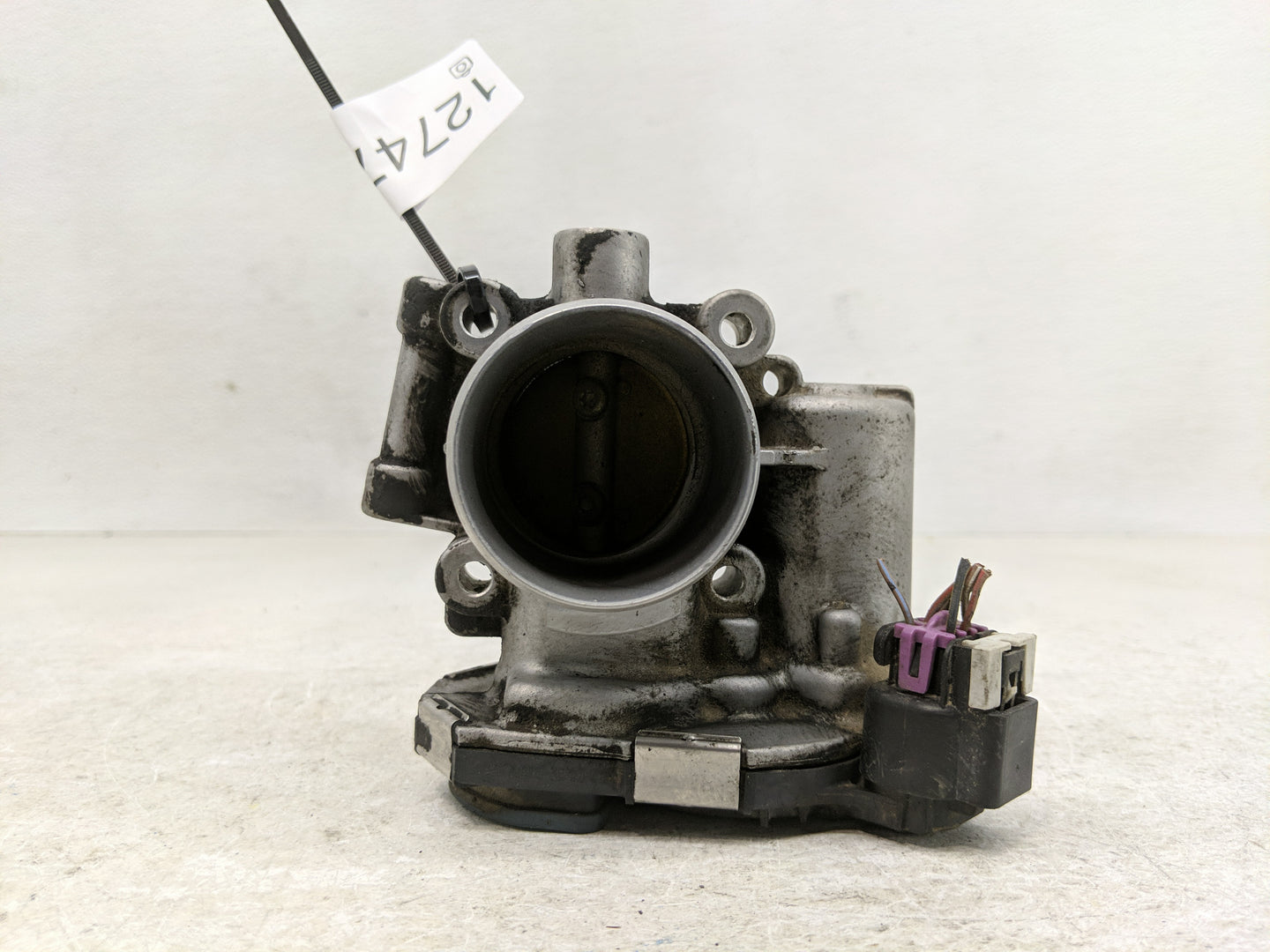 2013-2021 Buick Encore Throttle Body Fits Fits 2011 2012 2013 2014 2015 2016 2017 2018 2019 2020 2021 OEM Used Auto Parts - 