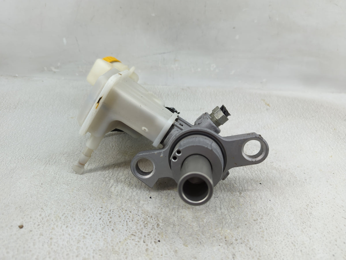 2013-2021 Buick Encore Brake Master Cylinder 1277861 - Oemusedautoparts1.com