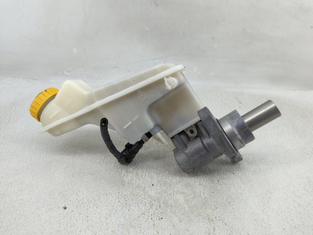 2013-2021 Buick Encore Brake Master Cylinder 1277861 - Oemusedautoparts1.com