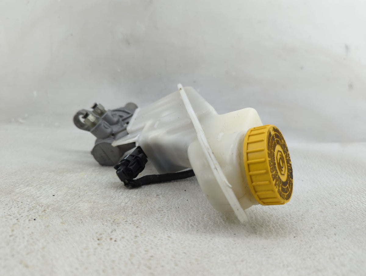 2013-2021 Buick Encore Brake Master Cylinder 1277861 - Oemusedautoparts1.com