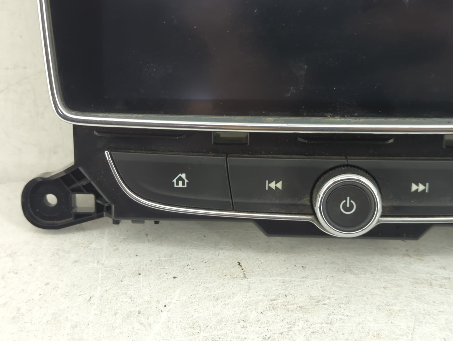 2017-2021 Buick Encore Radio AM FM Cd Player Receiver Replacement P/N:42498391 Fits Fits 2017 2018 2019 2020 2021 OEM Used A