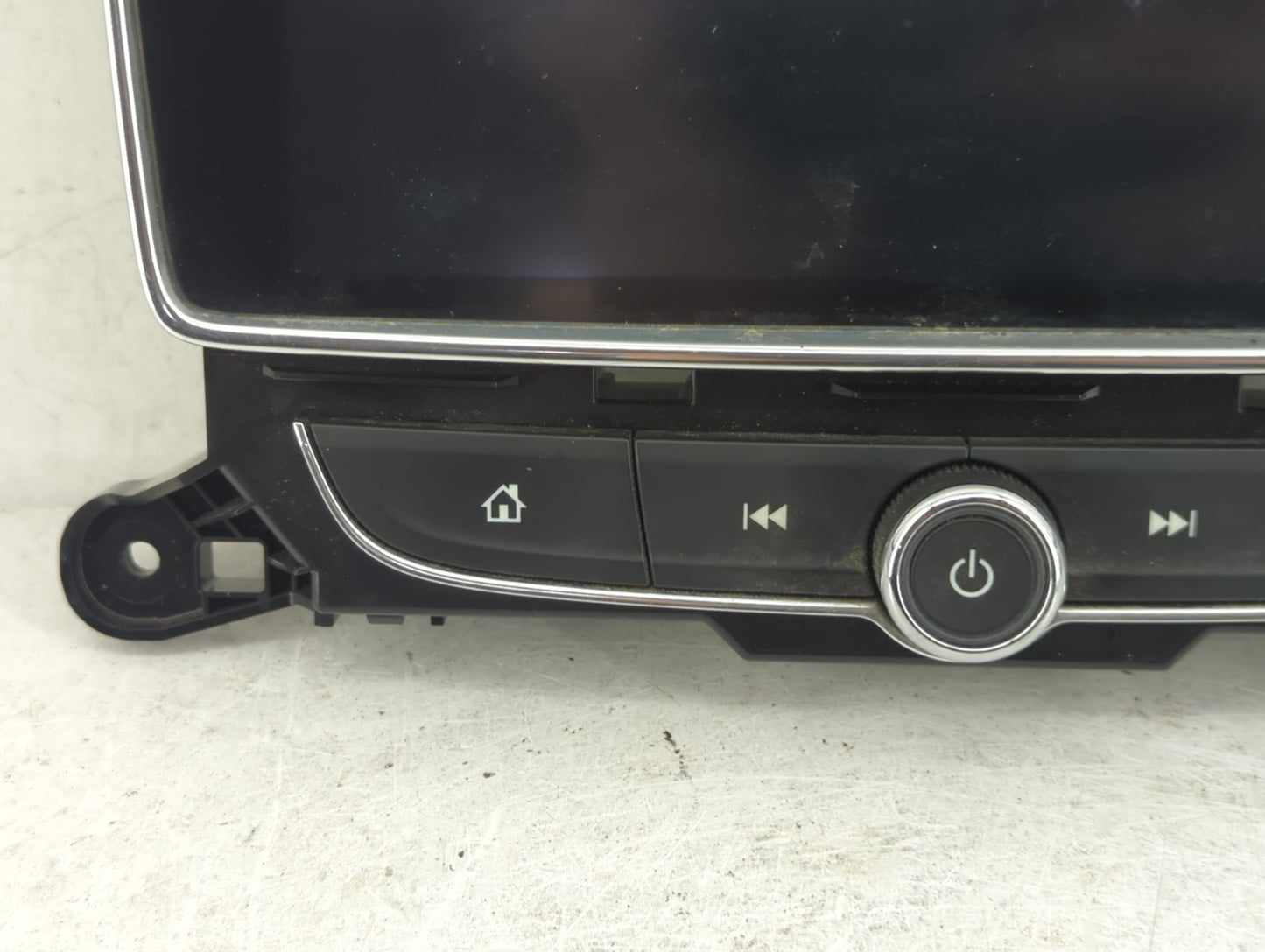 2017-2021 Buick Encore Radio AM FM Cd Player Receiver Replacement P/N:42498391 Fits Fits 2017 2018 2019 2020 2021 OEM Used A